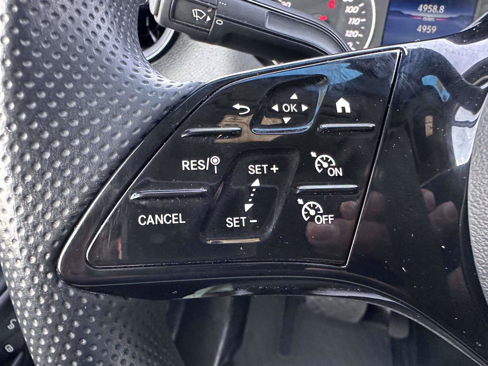 Used 2025 Mercedes-Benz Sprinter 2500 image 18