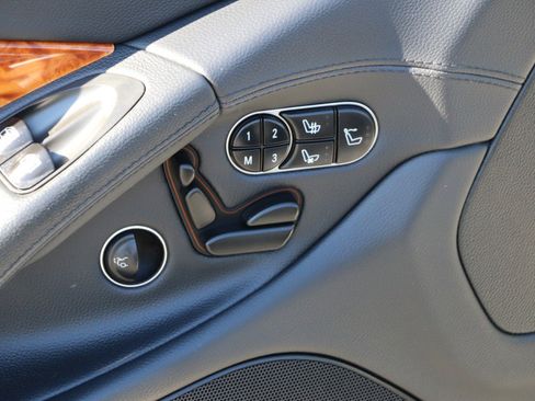 Used 2009 Mercedes-Benz SL 550 SL550 image 17