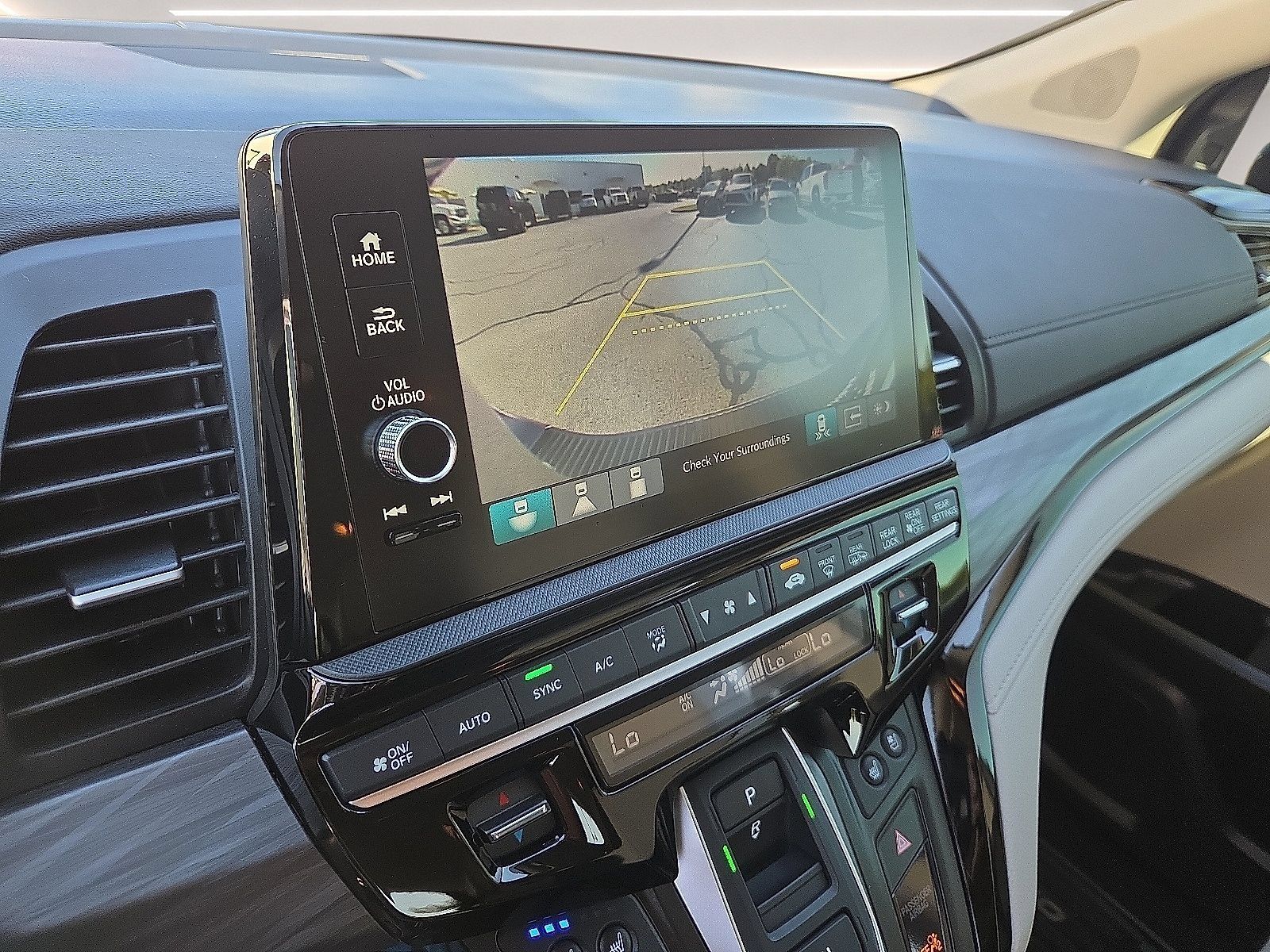 Used 2025 Honda Odyssey Elite image 8
