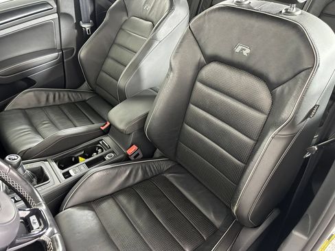 Used 2018 Volkswagen Golf R 4-Door AWD/4WD image 22