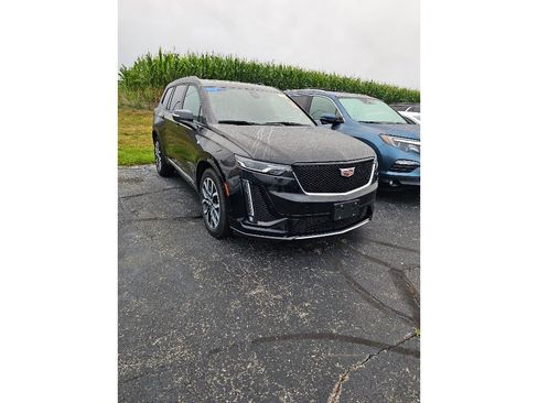 Used 2024 Cadillac XT6 Sport w/ LPO, Floor Liner Package AWD/4WD image 2