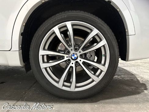 Used 2017 BMW X6 xDrive35i AWD/4WD image 32