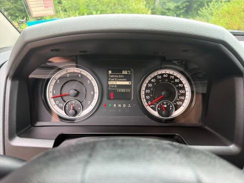 Used 2018 RAM 1500 Express w/ Express Value Package AWD/4WD image 16