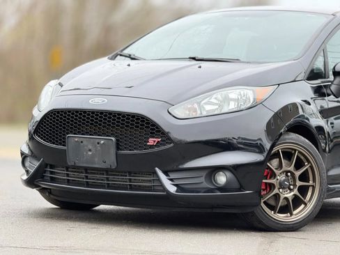 Used 2016 Ford Fiesta ST image 2