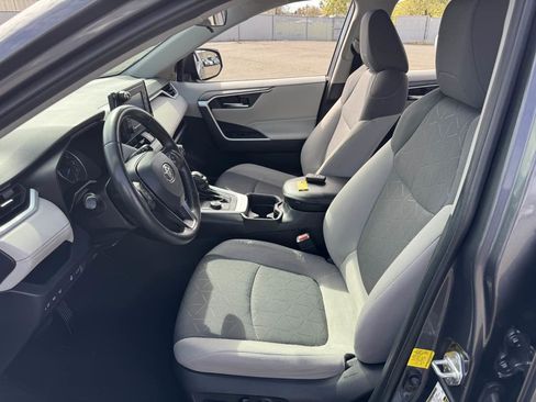 Used 2019 Toyota RAV4 XLE w/ Convenience Package image 23