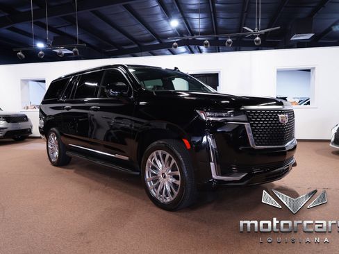 Used 2022 Cadillac Escalade ESV Premium Luxury w/ Performance Package image 9
