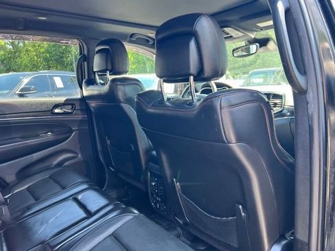 Used 2019 Jeep Grand Cherokee Trailhawk w/ Trailhawk Luxury Group AWD/4WD image 27