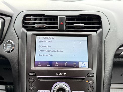 Used 2019 Ford Fusion Energi Titanium image 59