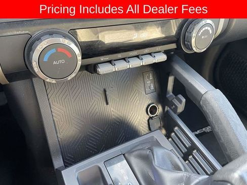 Used 2024 Toyota Tacoma TRD Off-Road AWD/4WD image 29