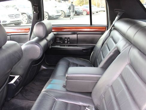 Used 1995 Cadillac De Ville Sedan FWD image 18