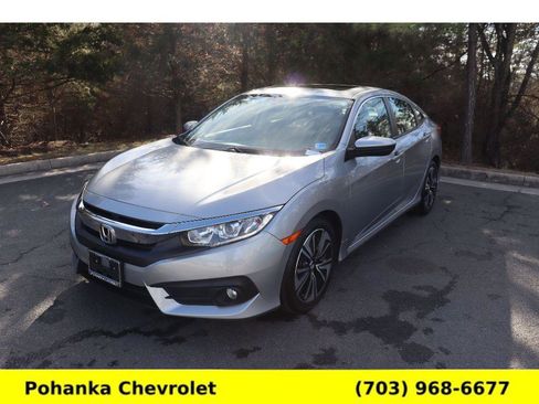 Used 2018 Honda Civic EX-T image 3