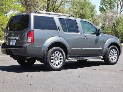 Used 2008 Nissan Pathfinder LE w/ Navigation Pkg AWD/4WD image 5