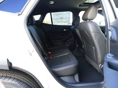 New 2026 Chevrolet Trax RS w/ Sunroof Package image 28