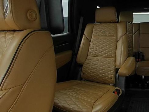 Used 2021 Cadillac Escalade Premium Luxury w/ Driver Assist Tech Package image 24