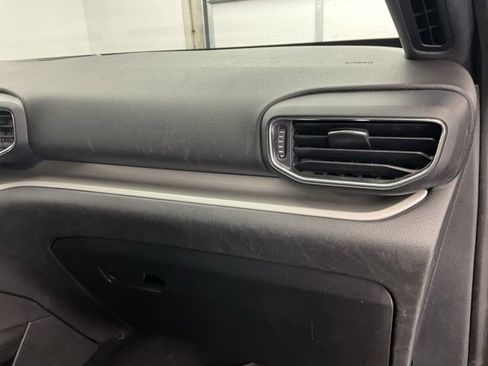 Used 2020 Ford Explorer XLT w/ Equipment Group 202A image 12