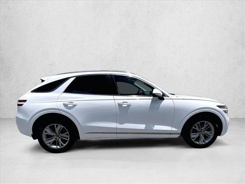 Used 2022 Genesis GV70 2.5T AWD/4WD image 5