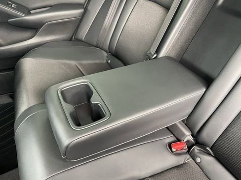 Used 2022 Honda Accord Sport image 21