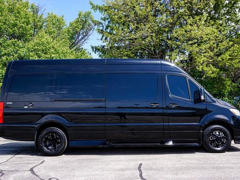 Used 2021 Mercedes-Benz Sprinter 3500 image 7