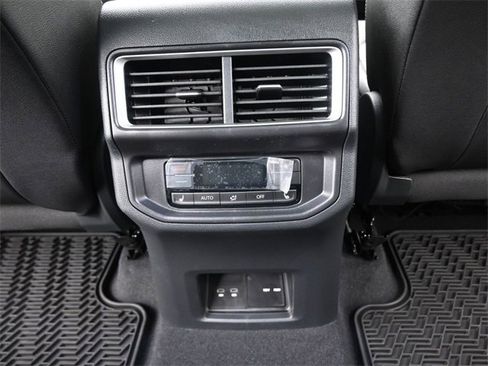 New 2026 Volkswagen Atlas SEL Premium R-Line image 24