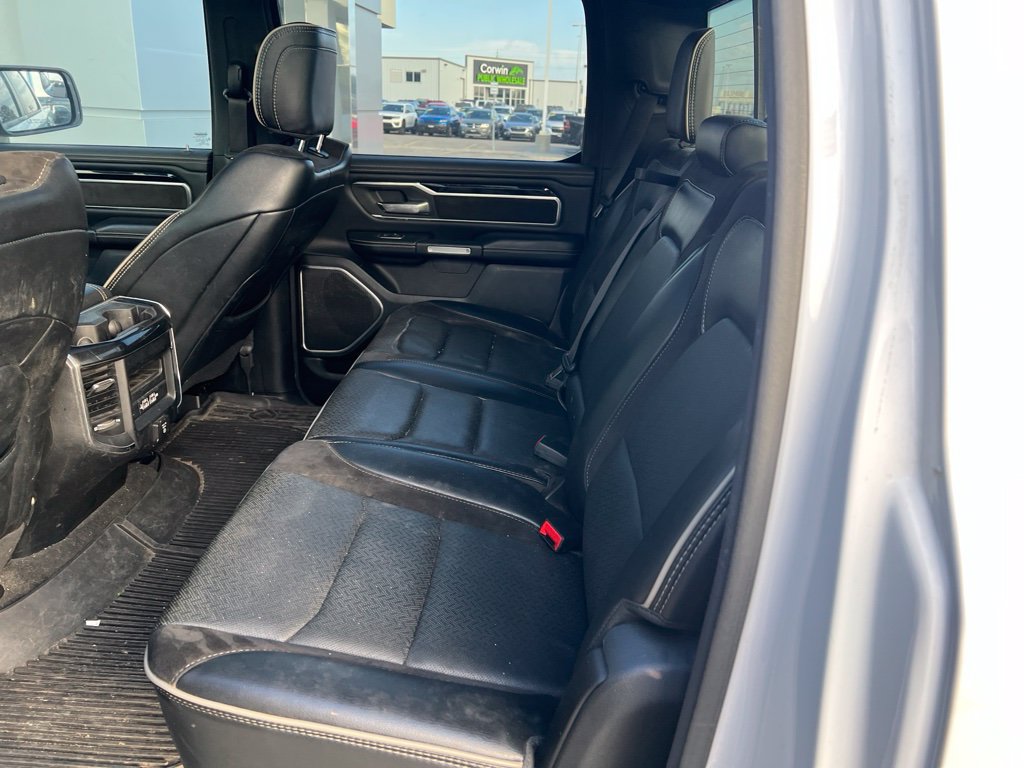 Used 2020 RAM 1500 Laramie w/ Sport Appearance Package AWD/4WD image 17
