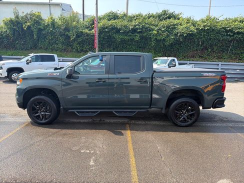 Used 2025 Chevrolet Silverado 1500 LT Trail Boss w/ LT Trail Boss Premium Package AWD/4WD image 12