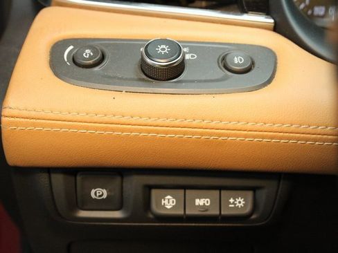 Used 2018 Buick LaCrosse Premium image 19