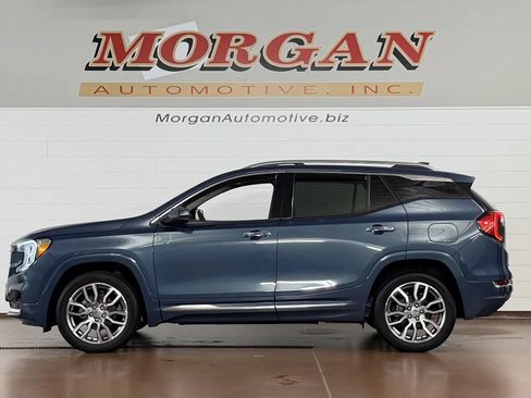 Used 2024 GMC Terrain Denali w/ Denali Premium Package AWD/4WD image 6