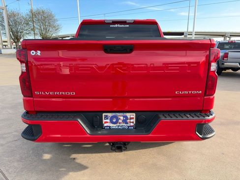 Used 2024 Chevrolet Silverado 1500 Custom image 6