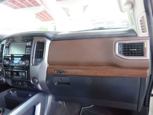 Used 2018 Nissan Titan Platinum Reserve w/ Platinum Utility Package image 17