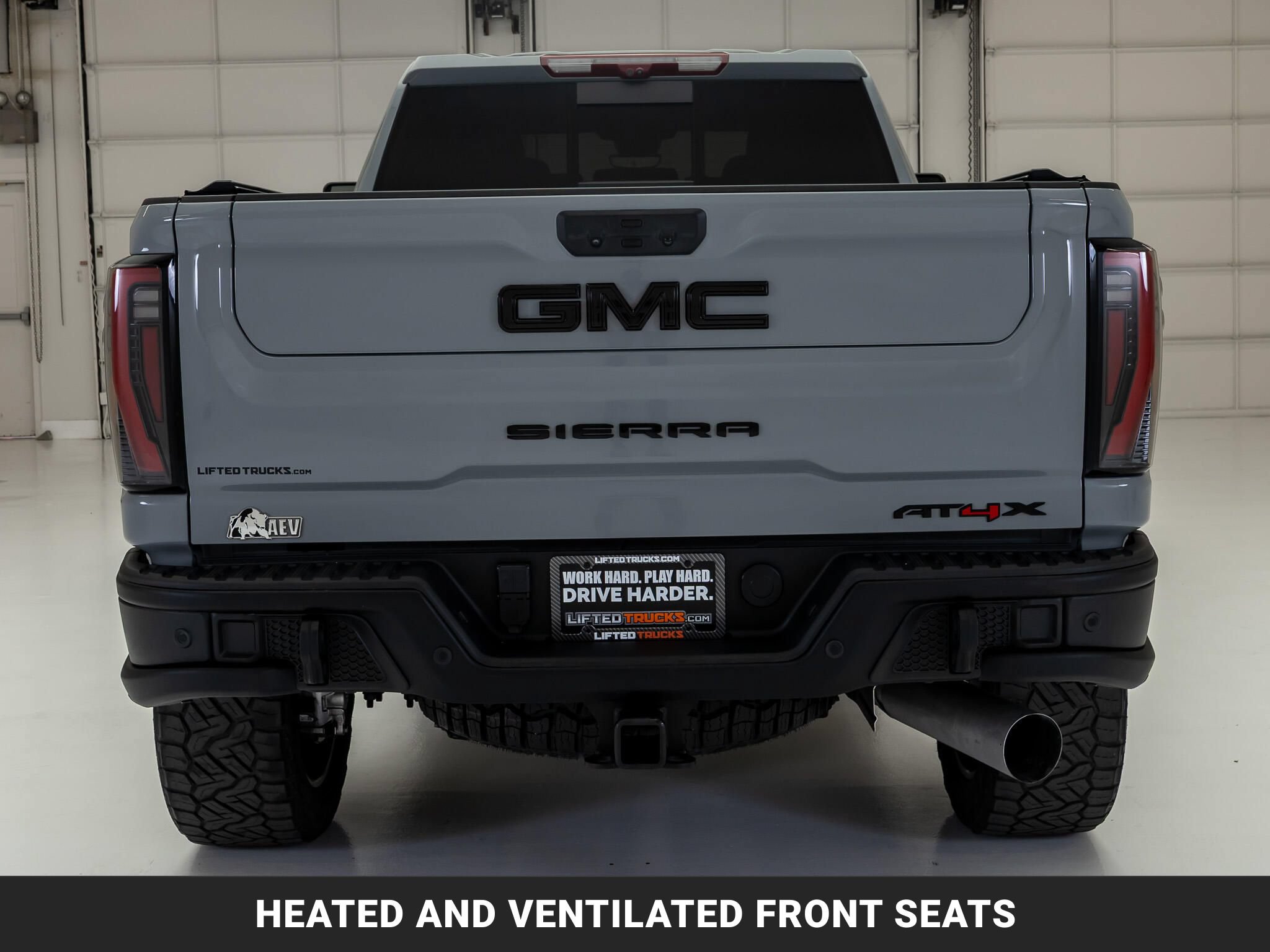 Used 2025 GMC Sierra 2500 AT4X w/ AT4X AEV Edition AWD/4WD image 7
