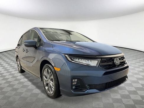 New 2026 Honda Odyssey Touring image 8