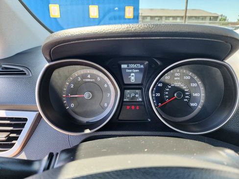 Used 2014 Hyundai Elantra GT w/ Option Group 03 FWD image 18