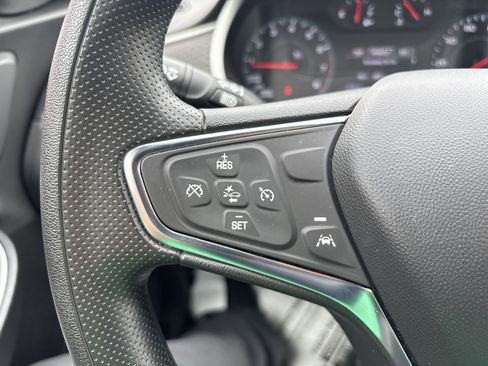 Used 2025 Chevrolet Malibu LT FWD image 19