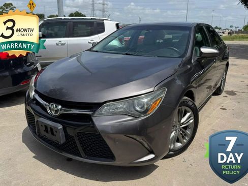 Used 2016 Toyota Camry SE FWD image 1