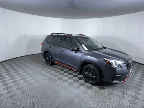 Used 2023 Subaru Forester Sport image 2