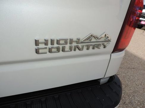 Used 2020 Chevrolet Silverado 1500 High Country w/ Technology Package AWD/4WD image 25