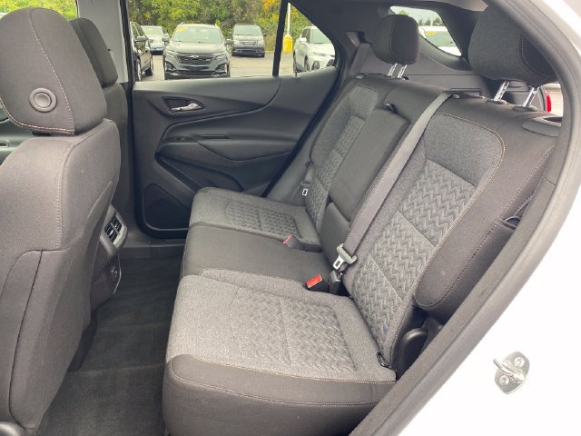 Certified 2024 Chevrolet Equinox LT w/ LPO, Floor Liner Package FWD image 19