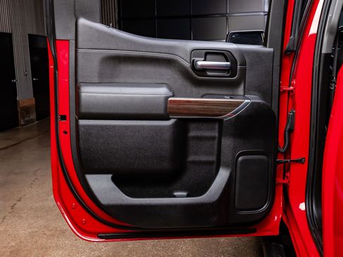 Used 2019 Chevrolet Silverado 1500 LT Trail Boss image 38