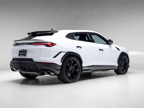 Used 2024 Lamborghini Urus Performante image 4