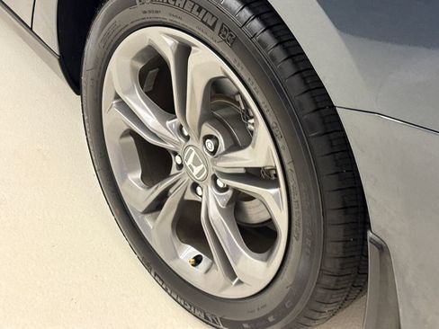 Used 2024 Honda Accord EX image 10