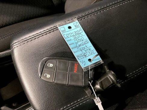 Used 2023 Jeep Compass Sport image 13