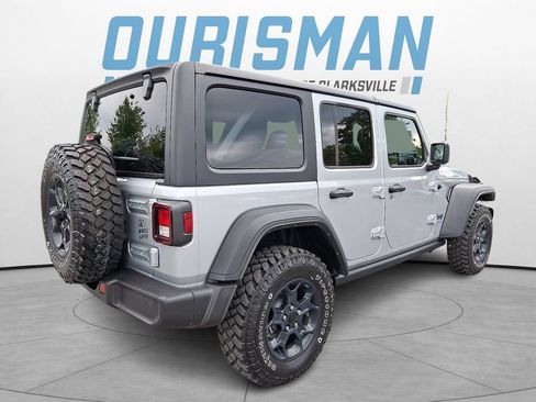 Used 2023 Jeep Wrangler Unlimited w/ Cold Weather Group AWD/4WD image 6