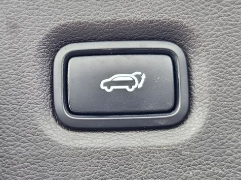 Used 2020 Hyundai Santa Fe Limited FWD image 29