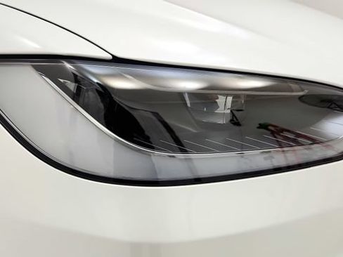 Used 2024 Tesla Model X AWD/4WD image 22