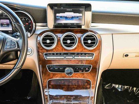 Used 2018 Mercedes-Benz C 300 Sedan image 15