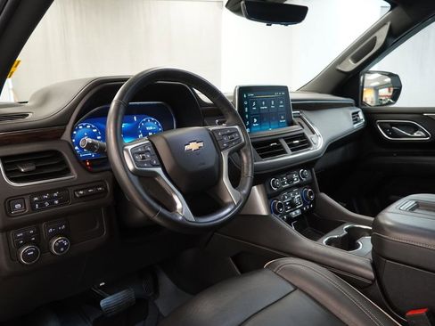 Used 2024 Chevrolet Tahoe Premier w/ Premium Package 2 AWD/4WD image 7