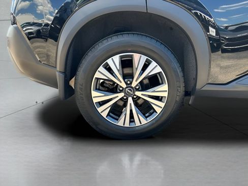 Used 2023 Nissan Rogue SV AWD/4WD image 25