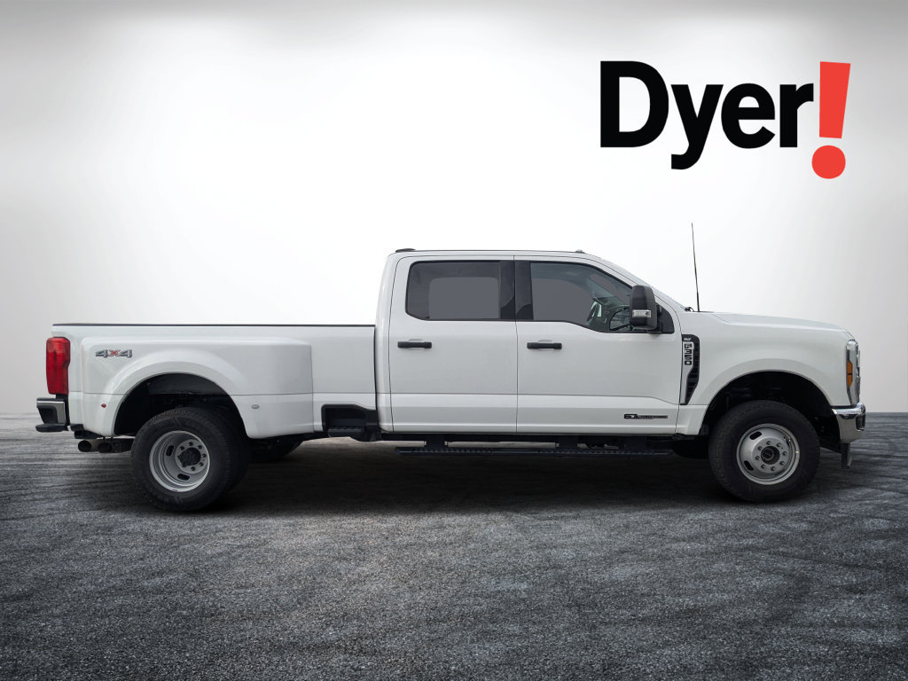 Used 2025 Ford F350 XLT AWD/4WD image 2