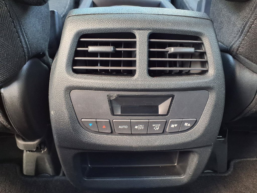 Used 2022 Honda Pilot Sport image 16