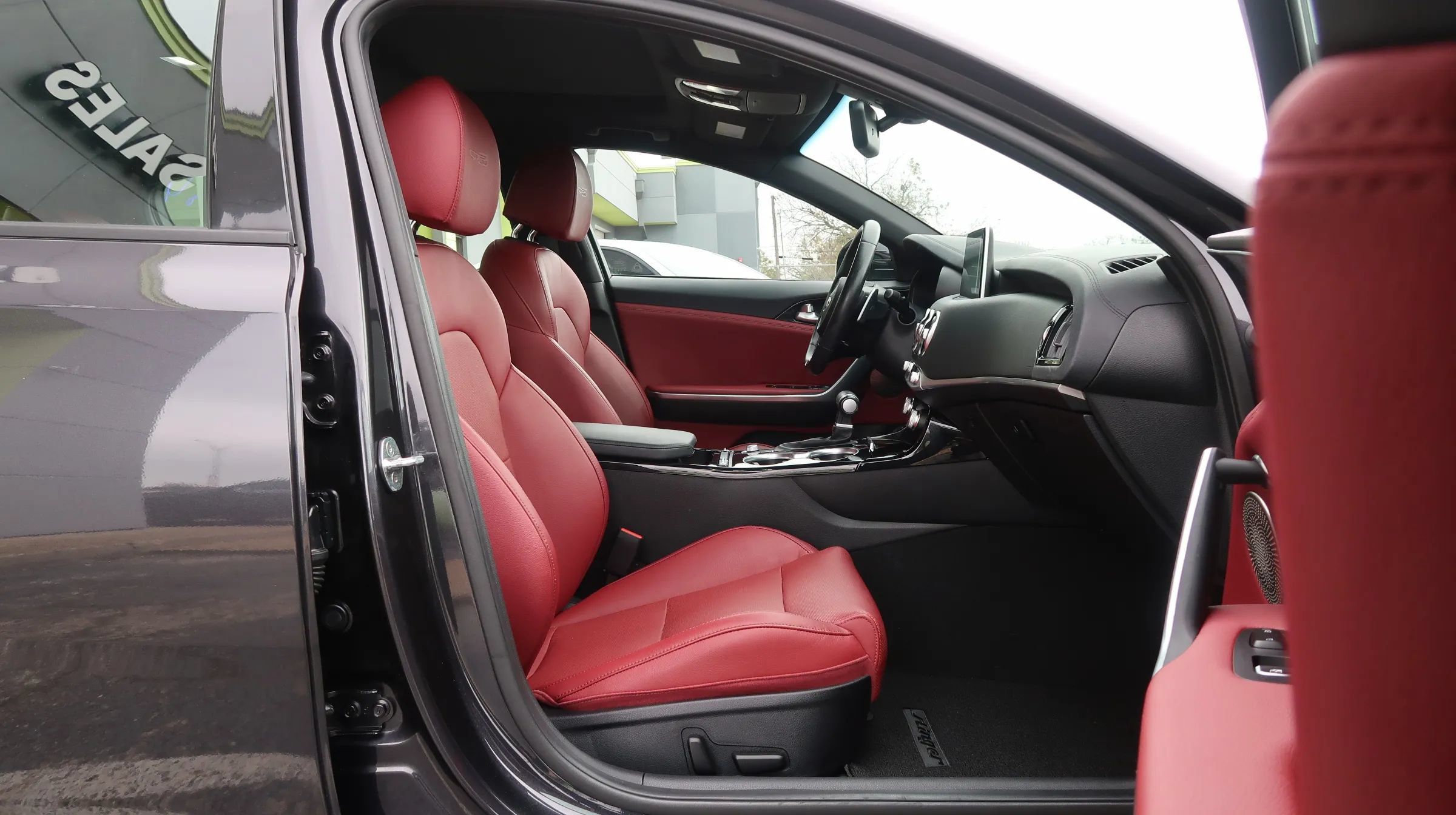 Used 2020 Kia Stinger GT-Line w/ Sun & Sound Package RWD image 21